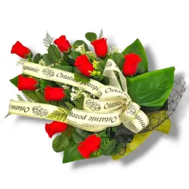 wiazanka-pogrzebowa-wieniec-czerwone-roze-wlasny-napis-wysylka-24h