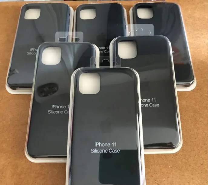 etui-silikonowe-do-iphone11-apple-black-stan-nowy-material-tworzywo-sztuczne