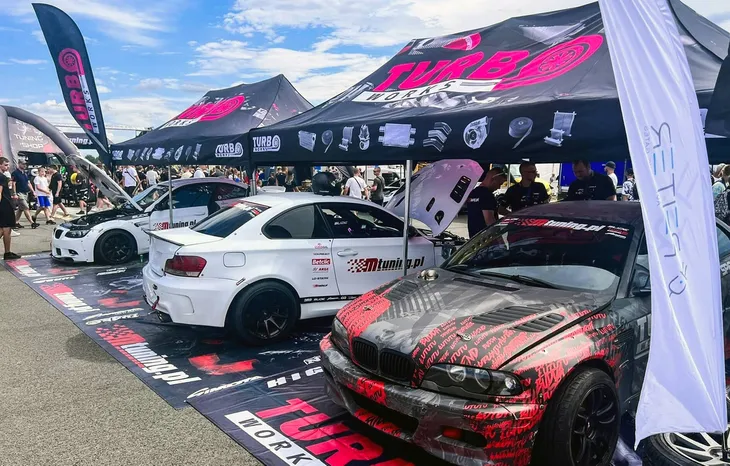 namiot-stalowy-turboworks-light-stan-nowy-typ-samochodu-samochody-osobowe