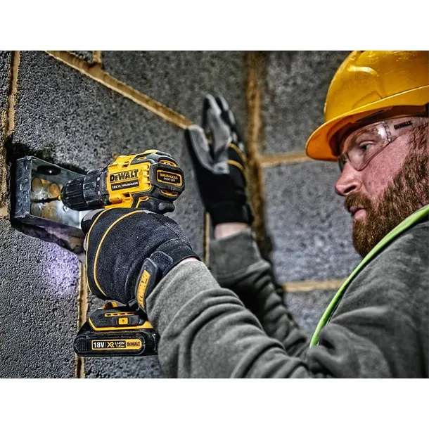 dewalt-dck2061d2t-wkretarka-dcd708-klucz-dcf809-maksymalna-srednica-wiercenia-w-metalu-13-mm