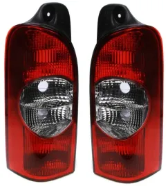 nissan-interstar-04-10-lampa-tylna-komplet-nowa