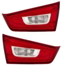 mitsubishi-asx-10-lampa-tylna-wewnetrzna-komplet