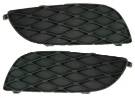 toyota-yaris-zaslepka-atrapa-halogenu-prawa-lewa