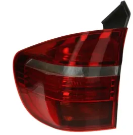 bmw-x5-e70-lampa-tylna-lewa-w-blotnik-tylny-led