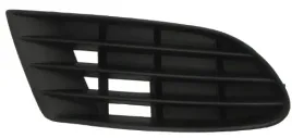 volkswagen-golf-v-plus-05-09-atrapa-w-zderzaku-le