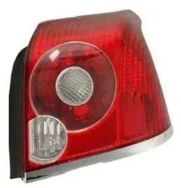 toyota-avensis-t25-2006-sedan-lampa-tylna-prawa