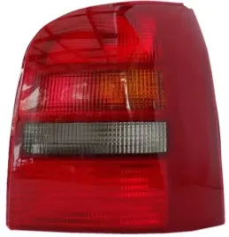audi-a4-b5-94-98-lampa-tylna-kombi-avant-prawa-now