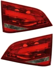 audi-a4-b8-sedan-komplet-lamp-tylnych-lampy-tylne