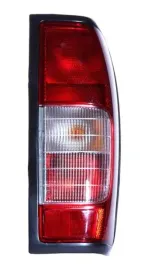 nissan-pickup-navara-frontier-lampa-tylna-prawa