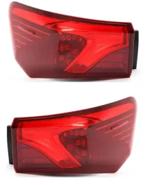 toyota-avensis-t27-kombi-15-lampa-tylna-komplet