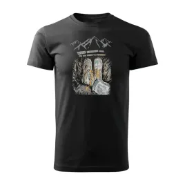 koszulka-outdoor-w-gory-dla-turysty-namiot-tatry-z-butami-buty-gorskie-mesk