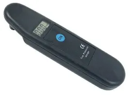 cisnieniomierz-elektroniczny-do-auta-lcd-manometr-cyfrowy-na-baterie