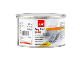 szpachla-uniwersana-z-utwardzaczem-poly-plast-softer-05kg-app