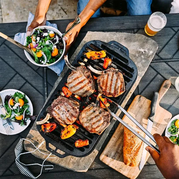 grill-zeliwny-lodge-stan-nowy