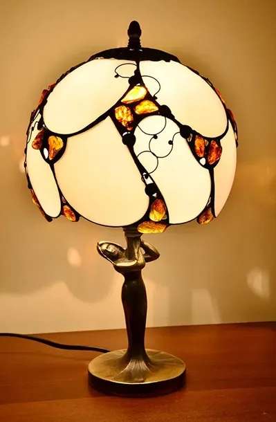 lampa-bursztynowa