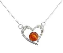 naszyjnik-serduszko-z-koniakowym-bursztynem-i-cyrkoniami