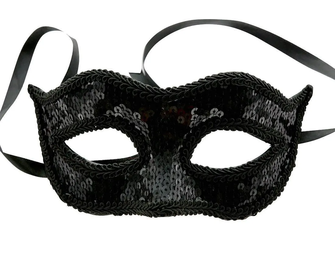 maska-cekinowa-czarna