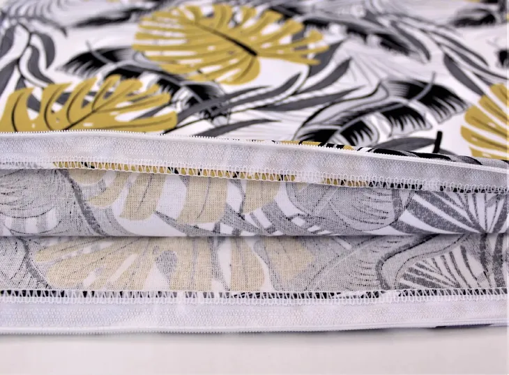 poszewka-na-poduszke-40x80-100percent-bawelna-jasiek-kolor-bialy-czarny-odcienie-pomaranczowego-odcienie-szarosci