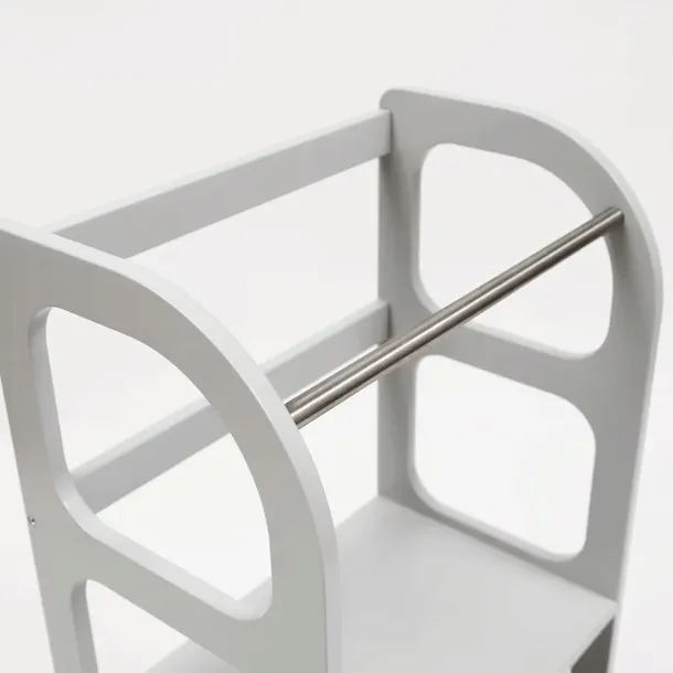 pomocnik-kuchenny-bialy-plec-chlopcy-dziewczynki-stan-nowy