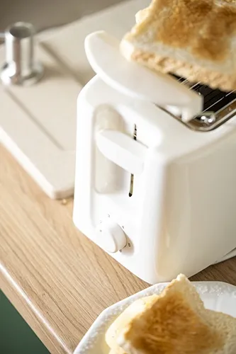 ad-3223-toster-2-kromki-kolor-dominujacy-bialy-marka-adler