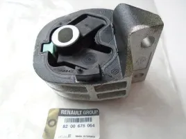 renault-oe-8200675064-lozyskowanie-silnika-master-iii