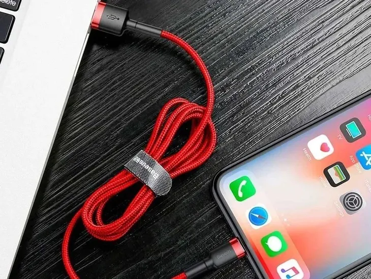 kabel-3m-baseus-cafule-usb-lightning-do-iphone-ipad-ipod-2a-czerwony-waga-z-opakowaniem-0-3-kg-stan-nowy