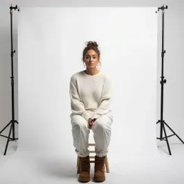 tlo-fotograficzne-biale-272x10m-kartonowe