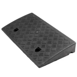 rampa-kraweznikowa-najazd-podjazd-pod-kraweznik-7-cm