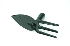widelki-z-motyczka-sercowa-oprawione-narzedzie-ogrodowe-flo