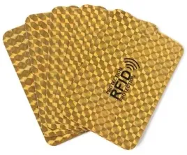 etui-ochronne-karta-kredytowa-rfid-gratisy