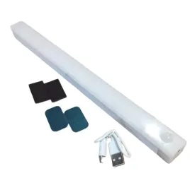 lampka-nocna-led-z-czujnikiem-ruchu-na-magnesy-wewnetrzna-50-cm-regulacja