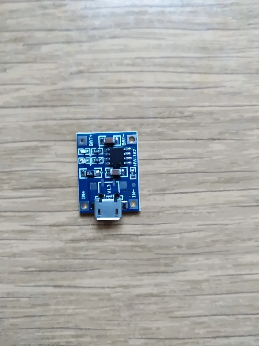 ladowarka-akumulatorow-li-ion-tp4056-5v-micro-usb