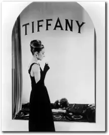 obraz-audrey-hepburn-scena-z-filmu-sniadanie-u-tiffany-ego-40x50-cm
