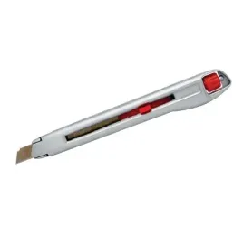 noz-z-ostrzem-lamanym-9mm-proline-30029