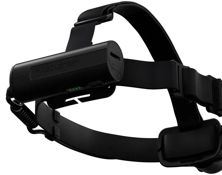 latarka-ledlenser-h7r-core-zasilanie-akumulatorowe