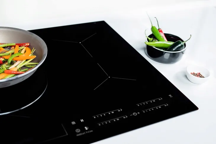 electrolux-plyta-indukcyjna-eiv63443-sterowanie-panel-dotykowy