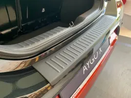 nakladka-listwa-na-zderzak-toyota-aygo-x-2022