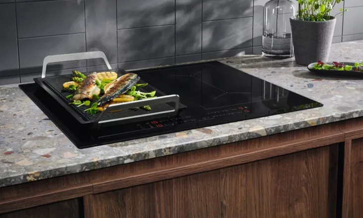 plyta-indukcyjna-electrolux-eiv644-przylacze-trojfazowe-230-400-v