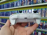 microsoft-xbox-kontroler-bezprzewodowy-bialy-wibracje-tak