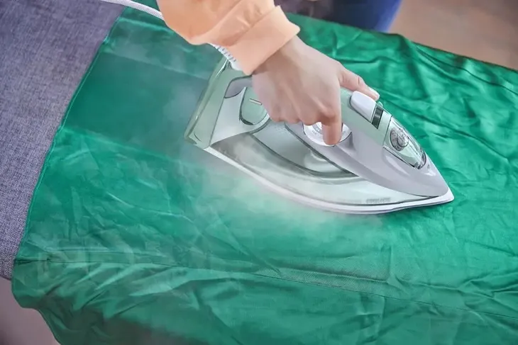 zelazko-philips-dst7012-70-2600-w-regulacja-temperatury-pokretlo