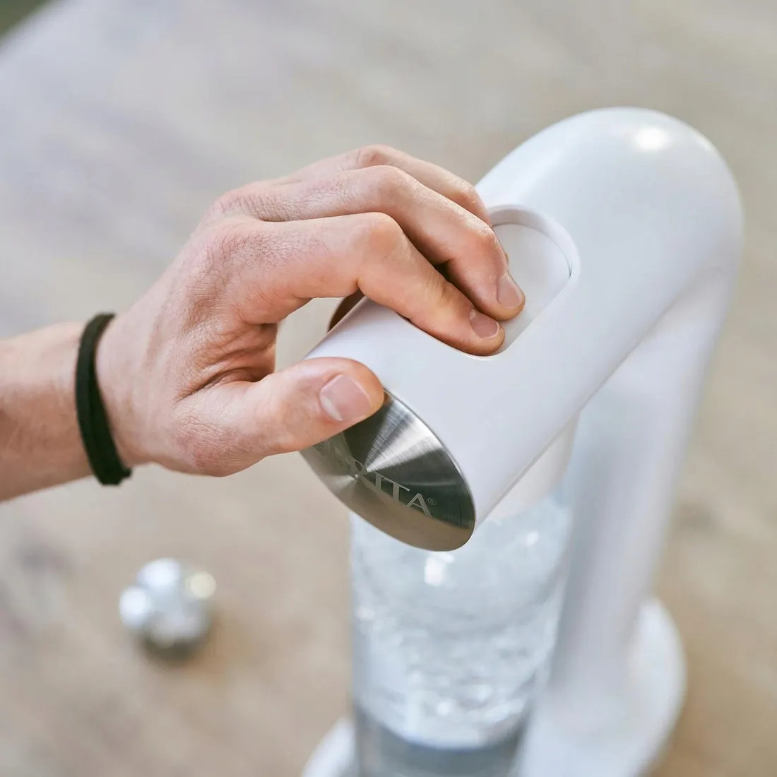 zestaw-brita-sodaone-bialy