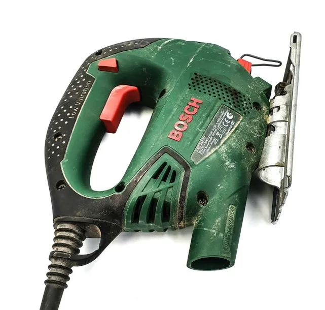 bosch-wyrzynarka-pst-650-500w-skok-brzeszczotu-20-mm