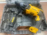 dewalt-mlotowiertarka-sds-plus-800-w-d25133k-zasilanie-sieciowe