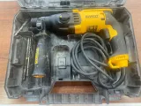 dewalt-mlotowiertarka-sds-plus-800-w-d25133k-maksymalna-moc-800-w