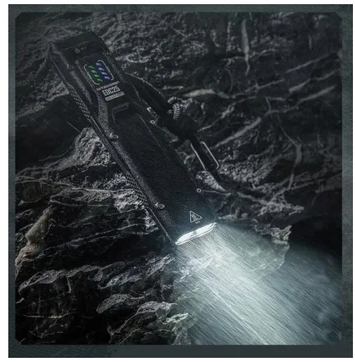 latarka-klasyczna-nitecore-3000-lm-led-zasilanie-akumulatorowe