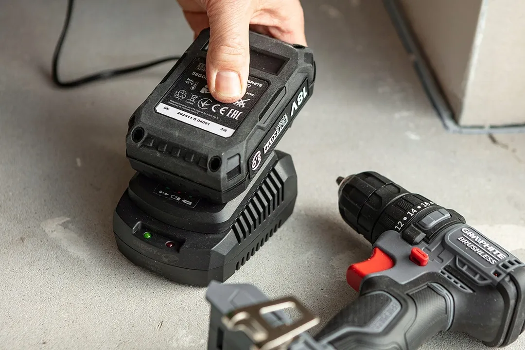 akumulator-li-ion-graphite-18-v-2-ah-marka-graphite