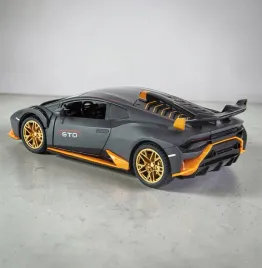 model-1-24-lamborghini-huracan-sto-szary