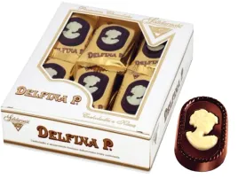 solidarnosc-czekoladki-delfina-p-czekolada-z-likierem-adwokat-swieta-480g