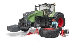 traktor-fendt-1050-vario-z-figurka-i-akcesoriami-bruder-04041