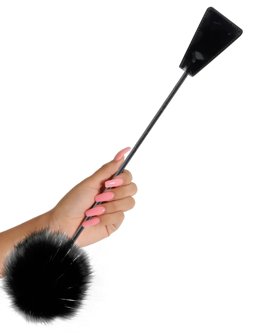feather-crop-packa-dominy-bdsm-z-piorkiem